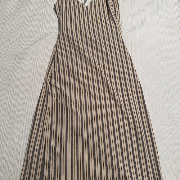 H&M V-Neck Striped Wrap Dress Size Small - Picture 8 of 8